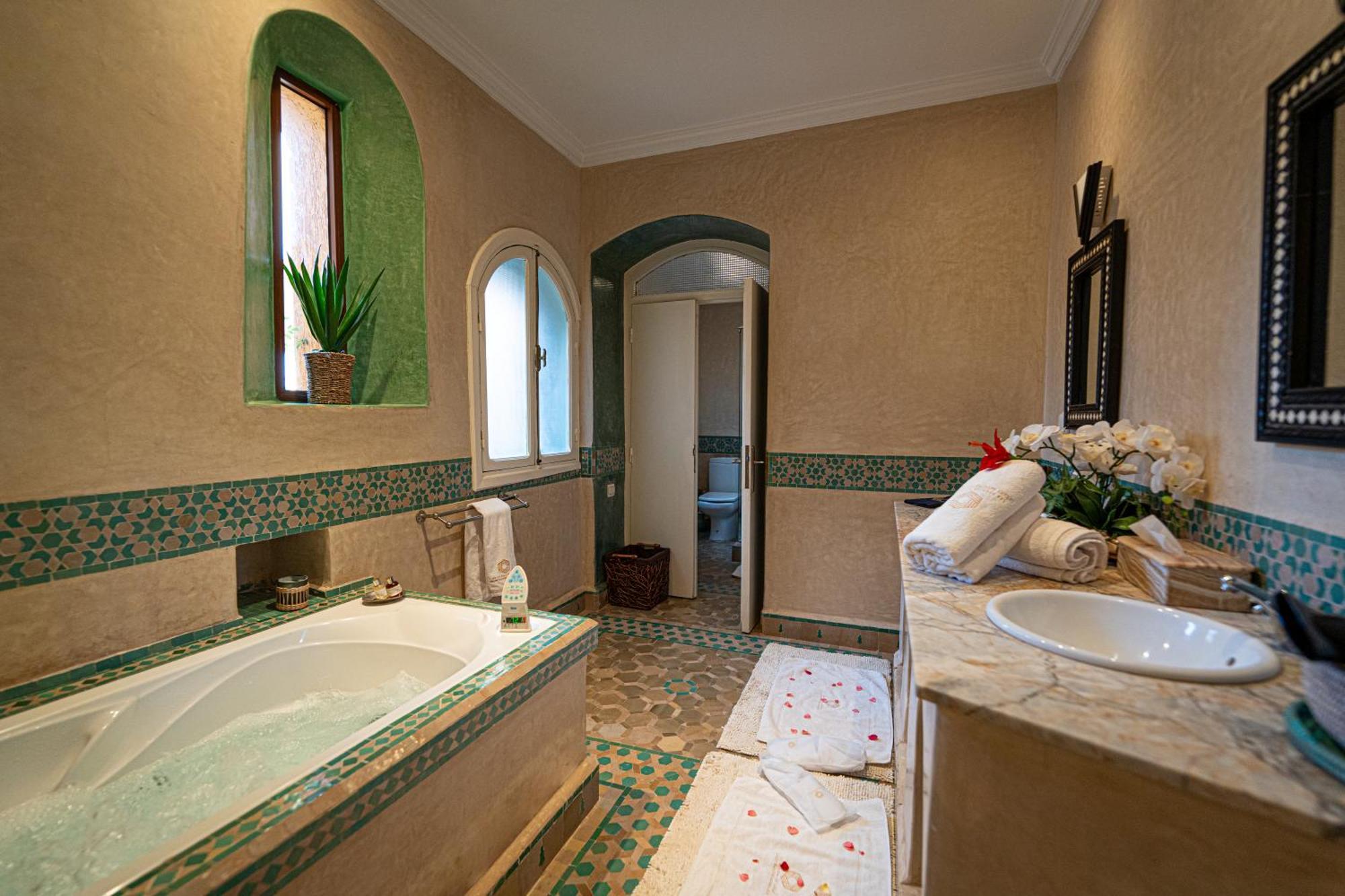 Palais Les Sources De L'Atlas & Spa El Harkat Bagian luar foto